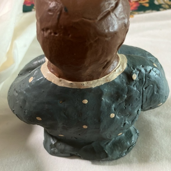 VINTAGE MAE BELL IKE N SANDY SPILLMAN RESIN PAINTED SCULPTURE FIGURE WITH APRON - Picture 4 of 7